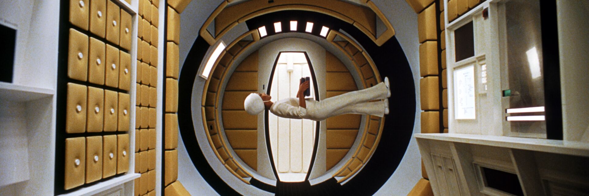 2001: A Space Odyssey (1968) – a 70mm presentation